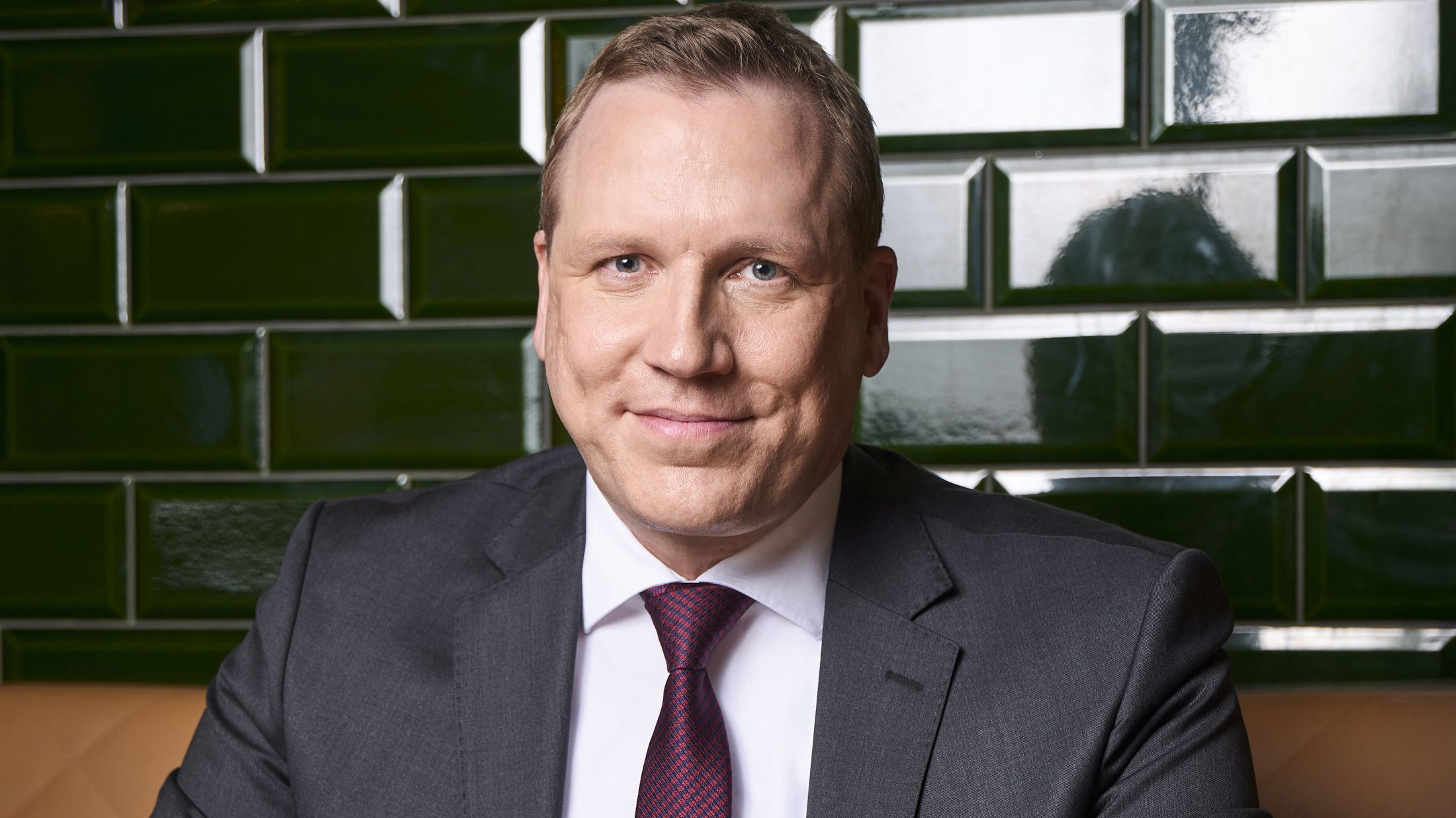 Hans-Peter Kneip Hans-Peter Kneip